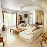 Vila Daurus *