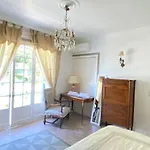 Daurus Vila *